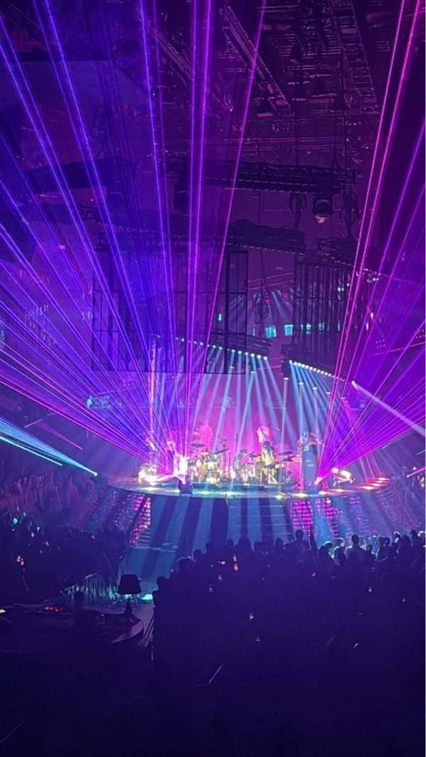 KROQ Almost Acoustic Christmas