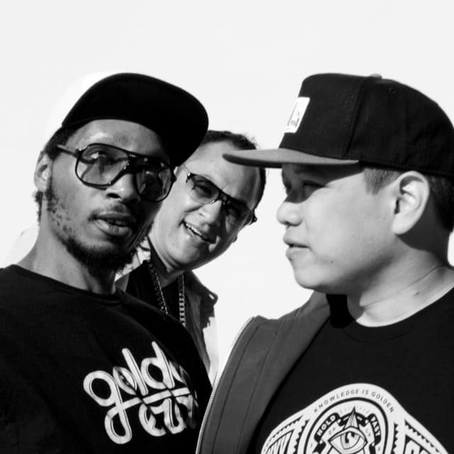 DELTRON 3030